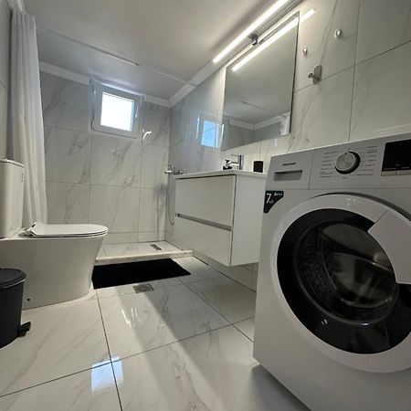 מאקרי Natalie'S Apartments מראה חיצוני תמונה